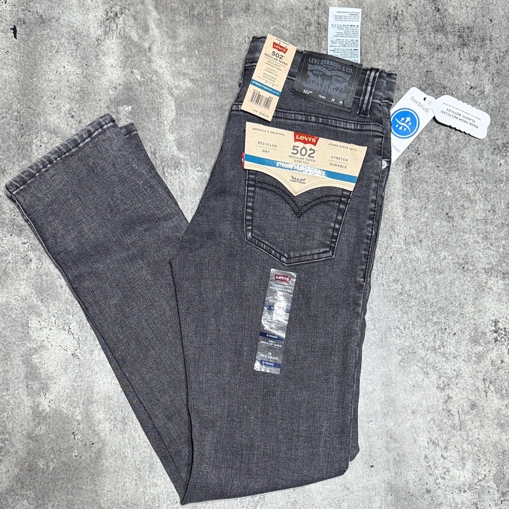 Levi's 502 Taper Fit Jeans in Charcoal